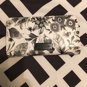 Steve Madden wallet
